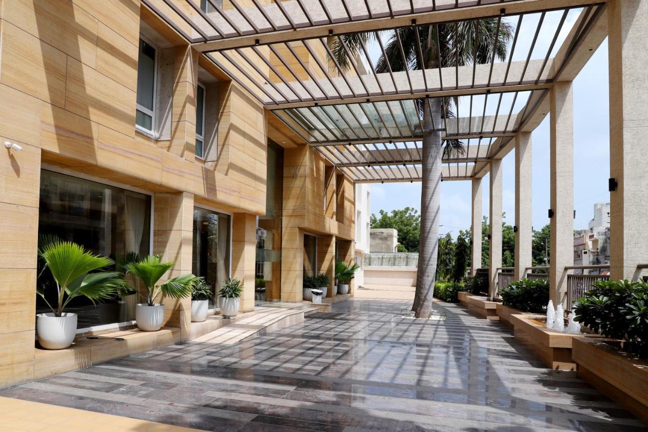 Quality Inn Patria Suites, Rádžkót Exteriér fotografie