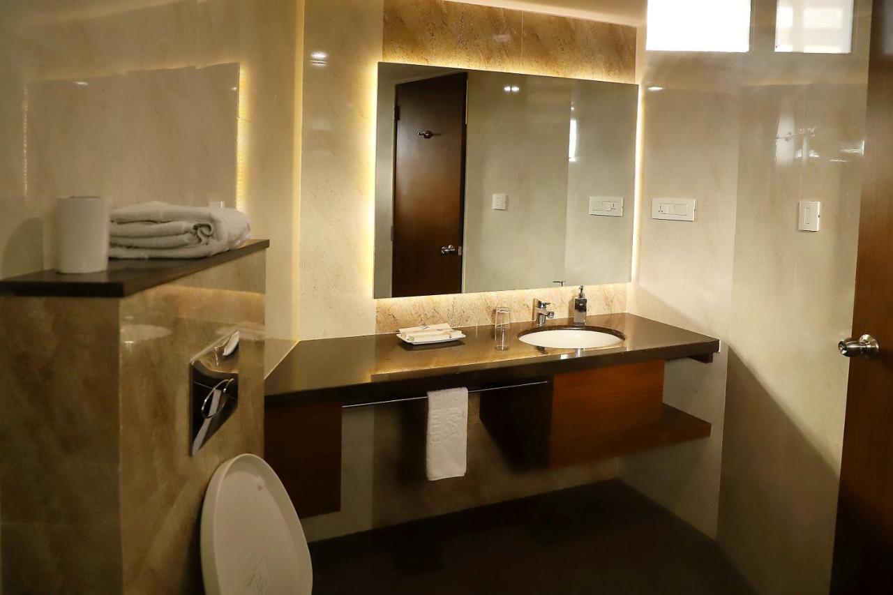 Quality Inn Patria Suites, Rádžkót Exteriér fotografie