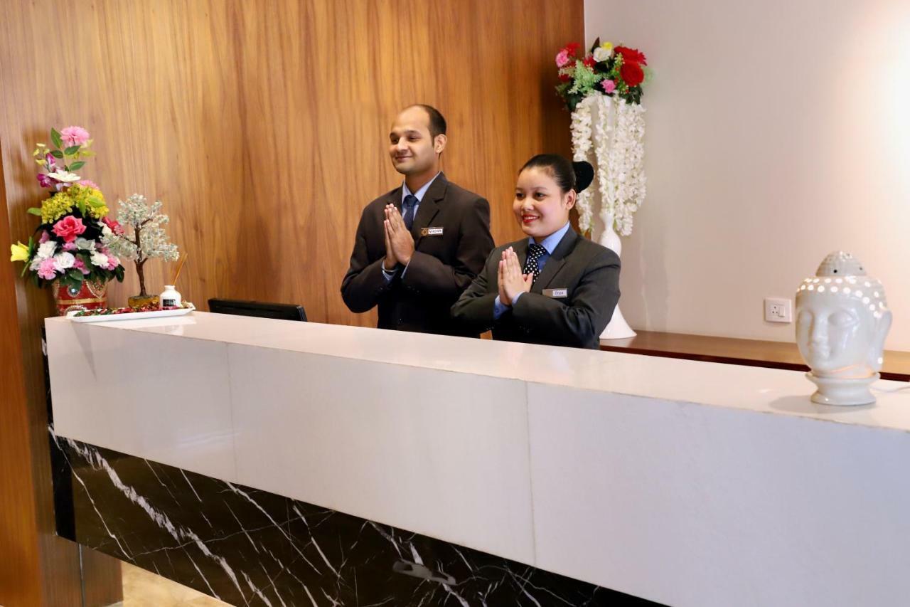 Quality Inn Patria Suites, Rádžkót Exteriér fotografie
